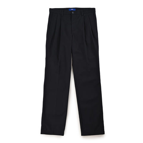 PANTALÓN CASUAL YALE CON PINZAS REGULAR FIT NANOTEX 0726